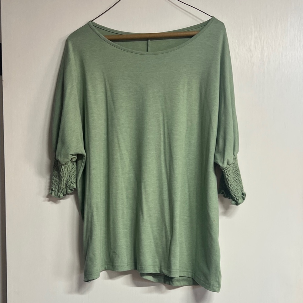 Stylish Sage Green Long Sleeve Women's Top